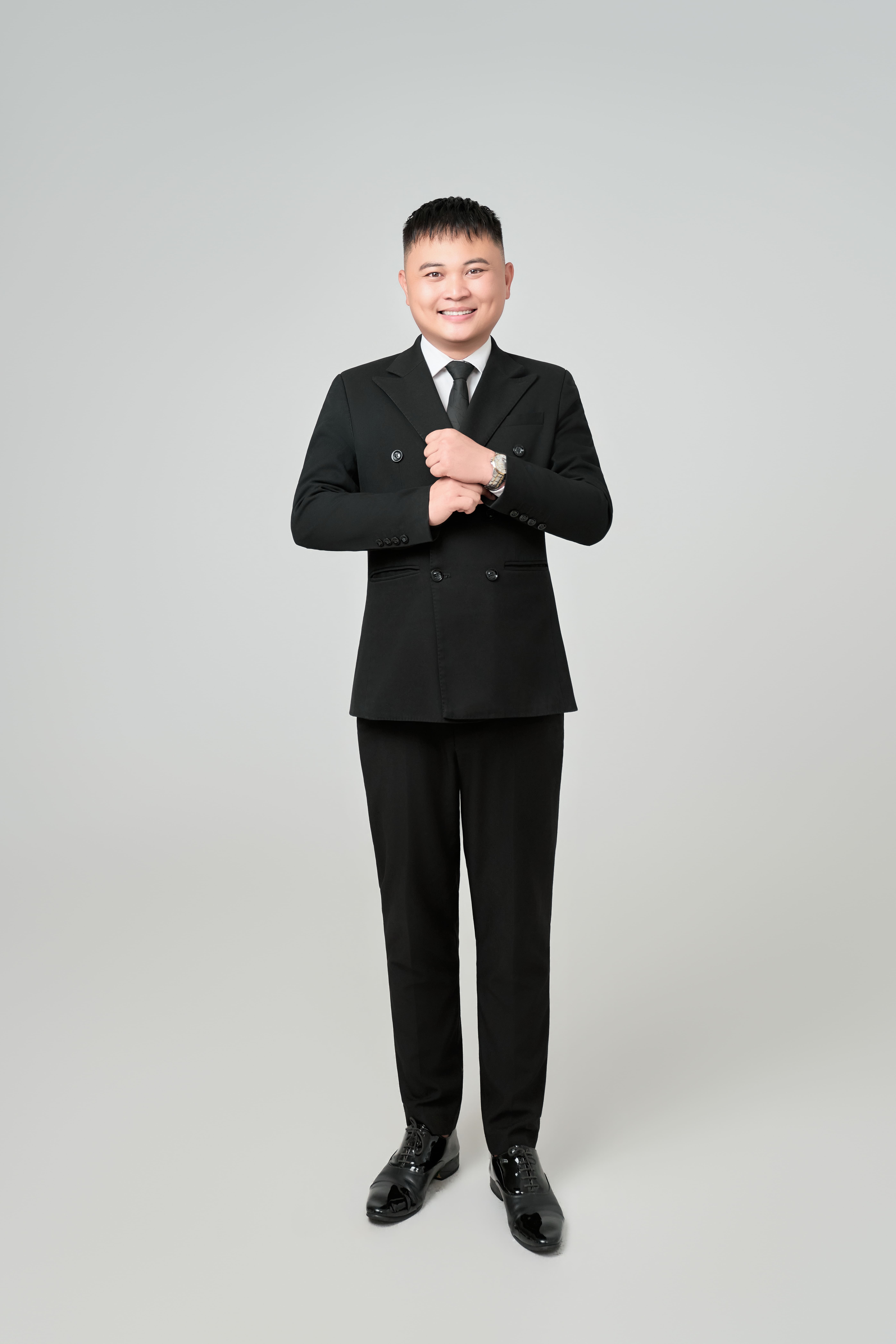 Chú rể Quang Quốc